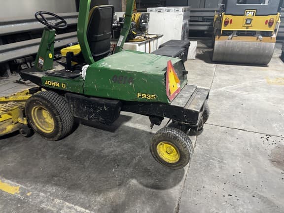 Image of John Deere F935 equipment image 1