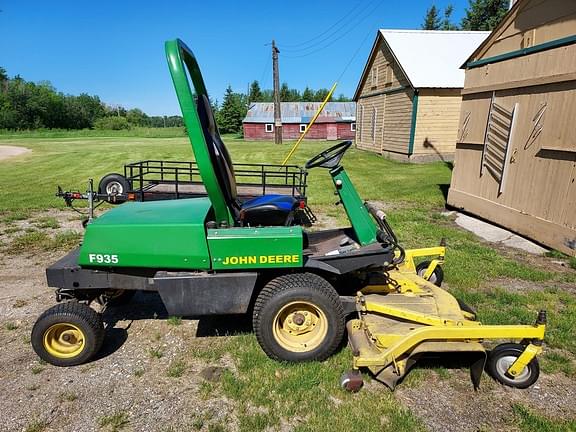 Image of John Deere F935 equipment image 1