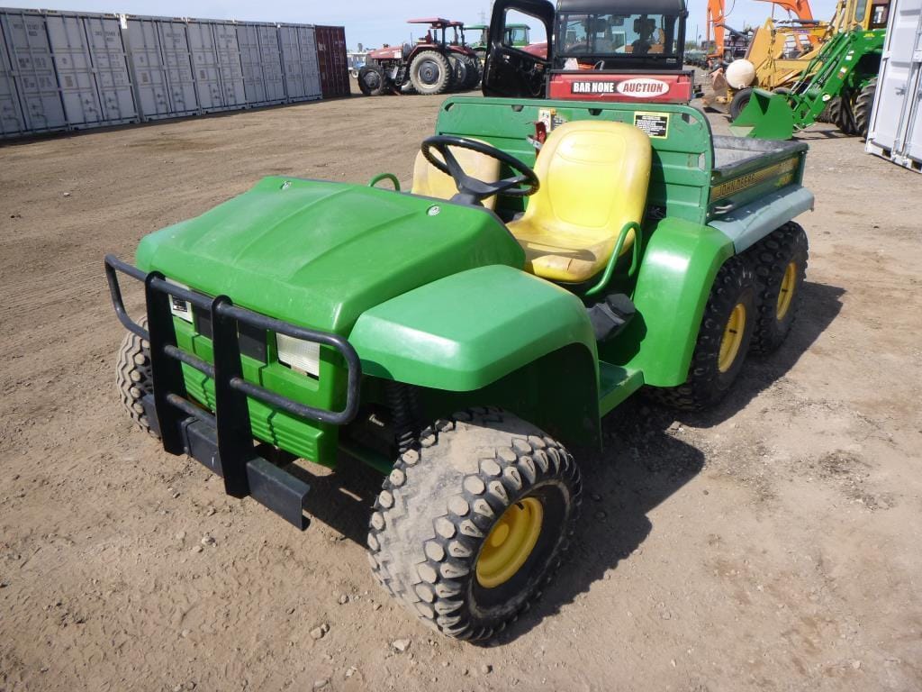 Main image John Deere Gator 6x4