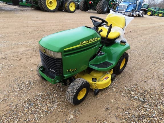 Image of John Deere LX255 equipment image 4