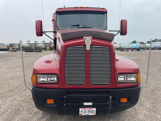 Image of Kenworth T600 equipment image 3