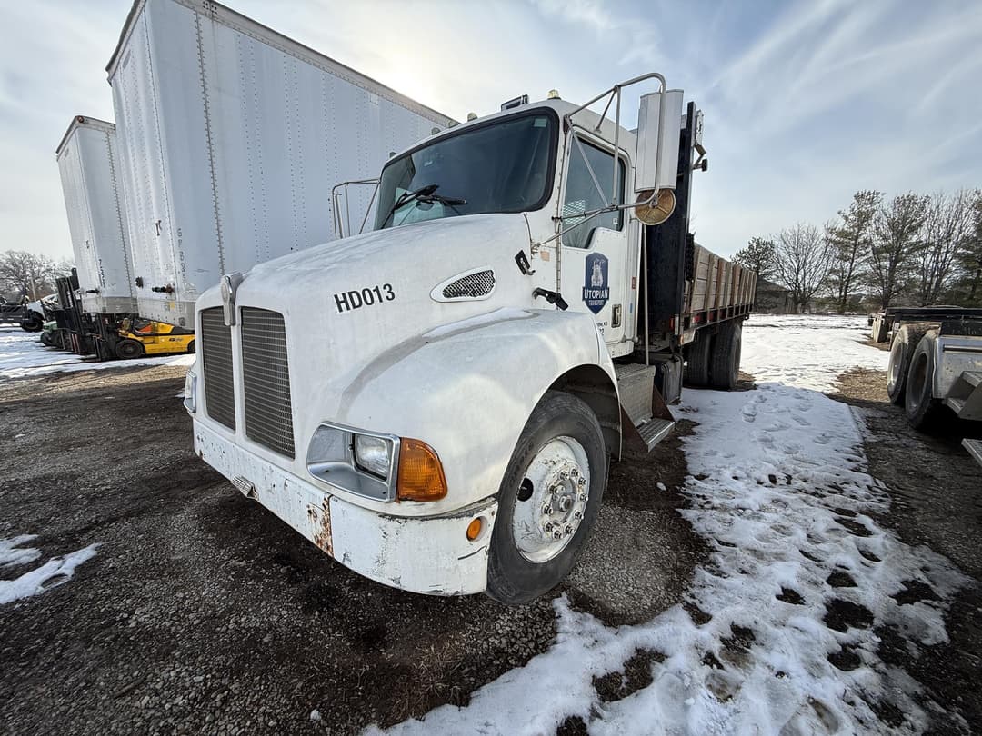 Image of Kenworth T300 Primary image