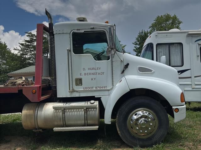 Image of Kenworth T300 equipment image 3