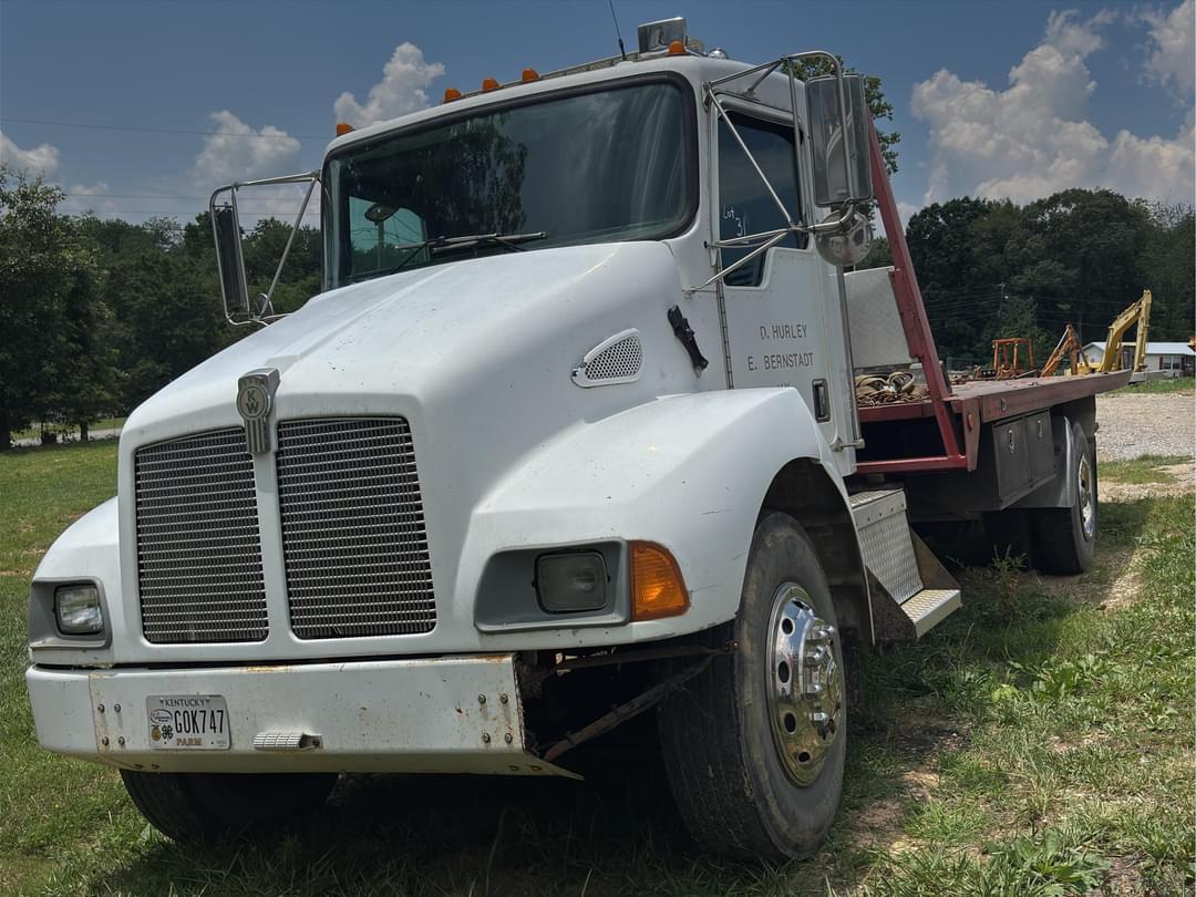 Image of Kenworth T300 Primary image