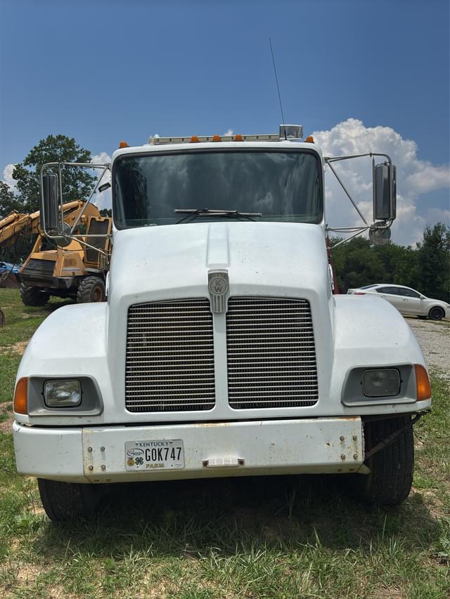 Image of Kenworth T300 equipment image 1