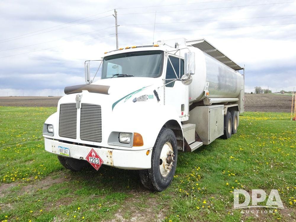 Main image Kenworth T300