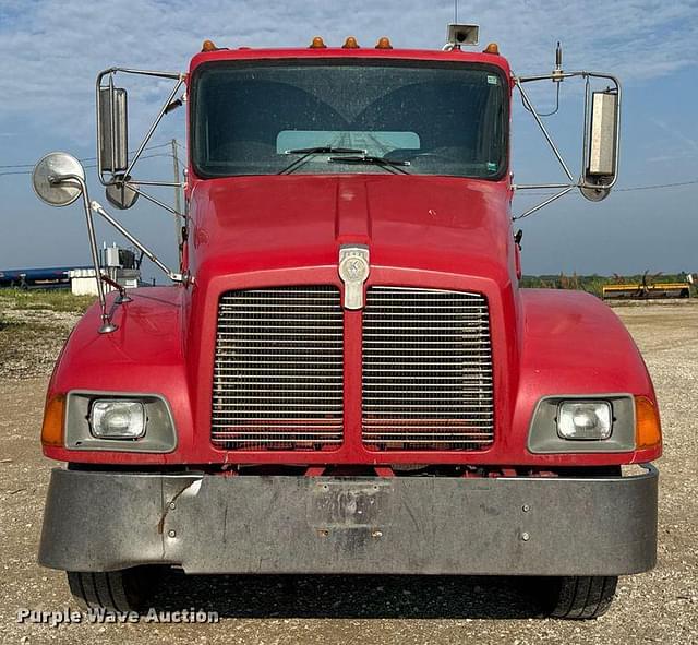 Image of Kenworth T300 equipment image 1