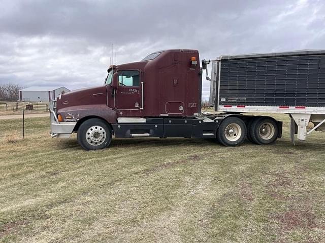 Image of Kenworth T600 equipment image 1