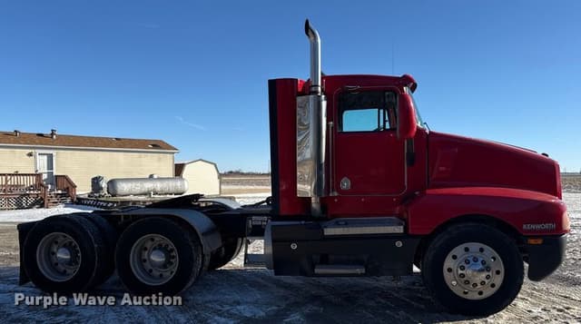 Image of Kenworth T600 equipment image 3