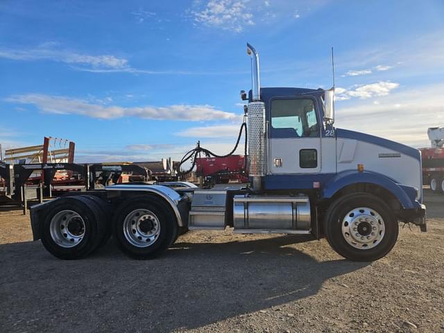Image of Kenworth T800 equipment image 3