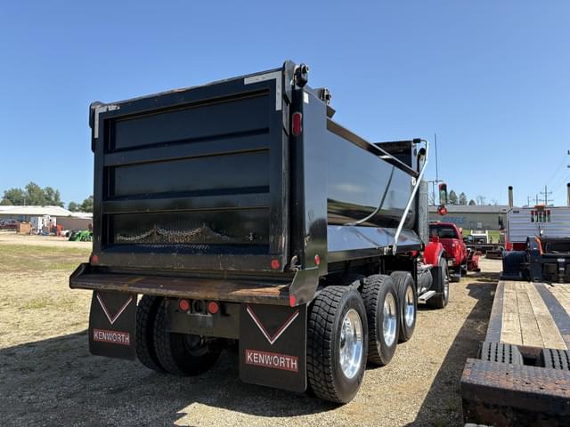 Image of Kenworth T800 equipment image 3