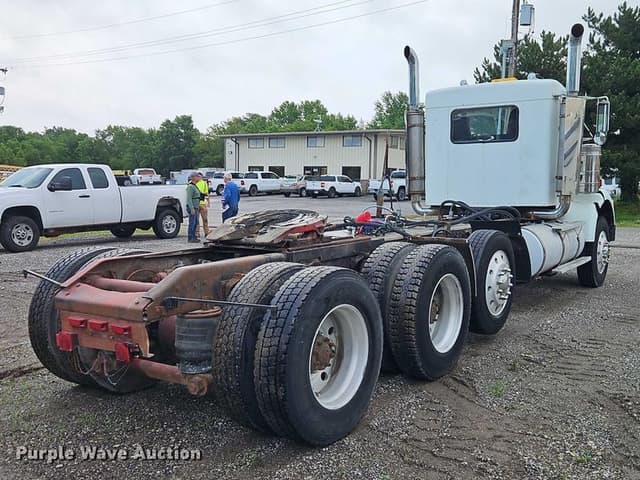 Image of Kenworth T800 equipment image 4