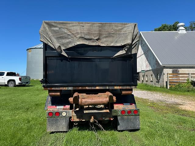 Image of Kenworth T800 equipment image 3