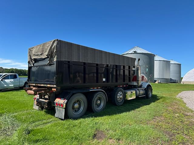 Image of Kenworth T800 equipment image 4