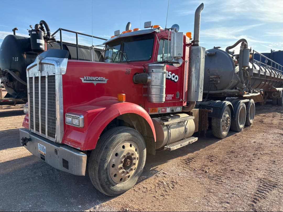 Image of Kenworth W900 Primary image