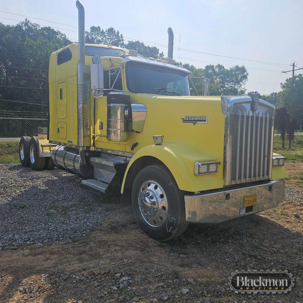 Image of Kenworth W900 Primary image
