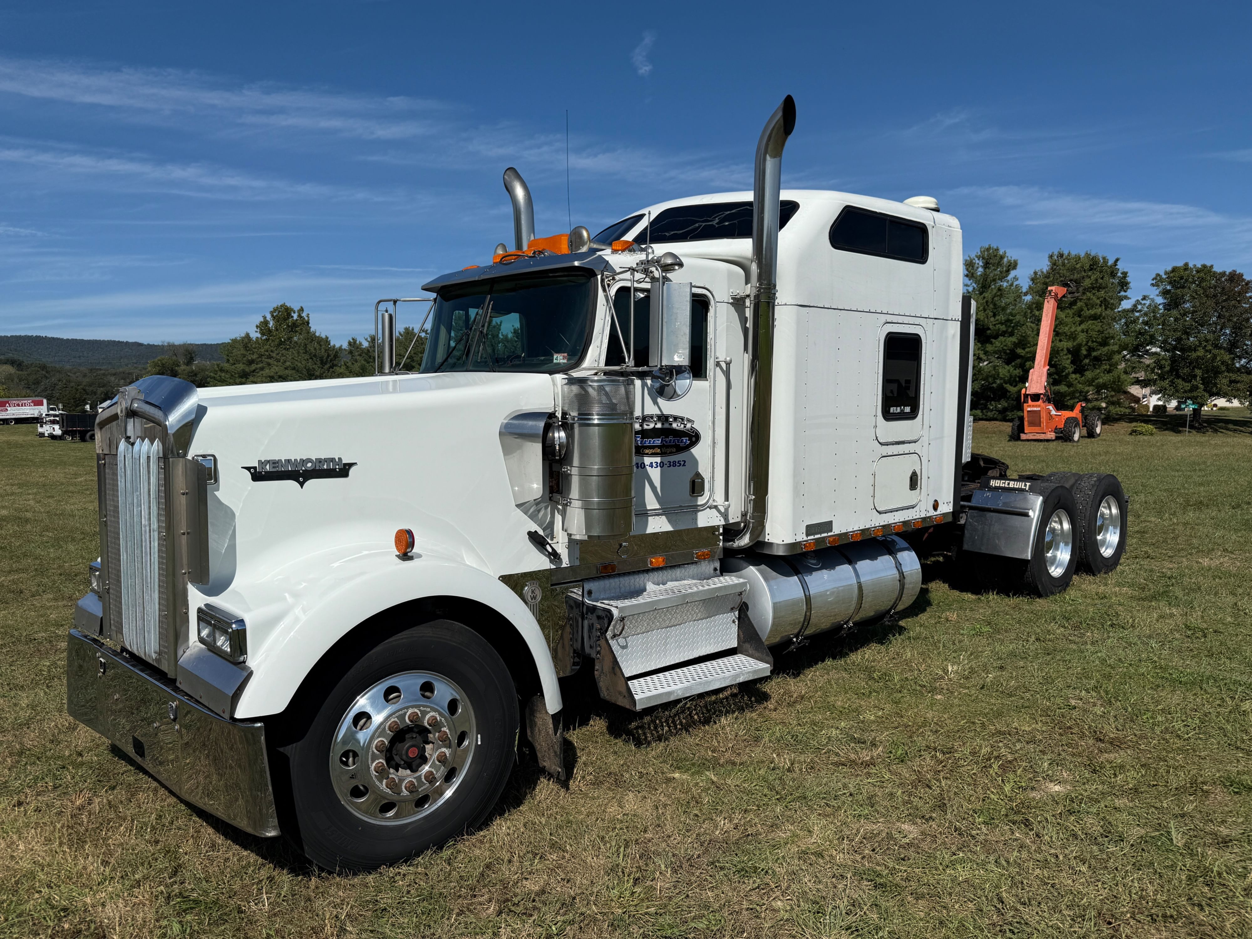 Main image Kenworth W900