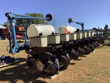 Main image Kinze 2000