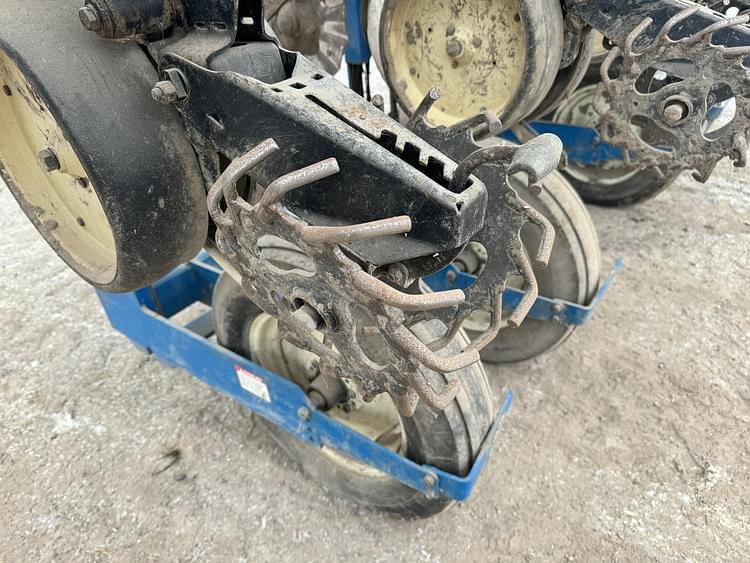 Main image Kinze 2500 30