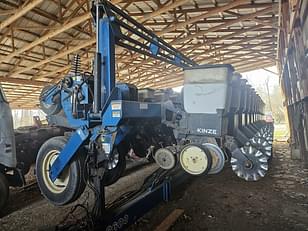 Main image Kinze 2600 7