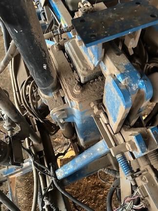 Image of Kinze 2600 equipment image 2