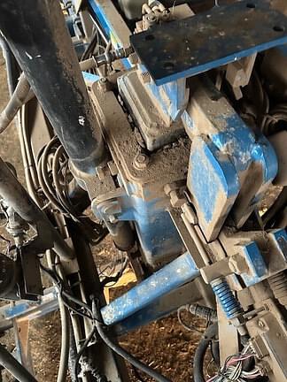 Image of Kinze 2600 equipment image 2