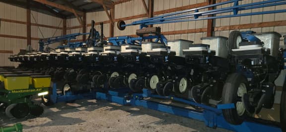 Image of Kinze 2600 Image 1