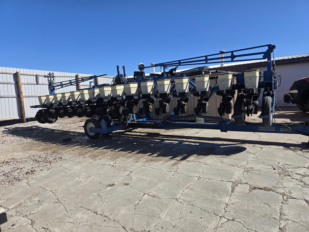 Image of Kinze 2600 Primary image