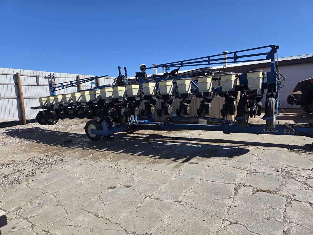 Image of Kinze 2600 Primary image