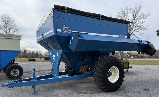 Image of Kinze 450C equipment image 1