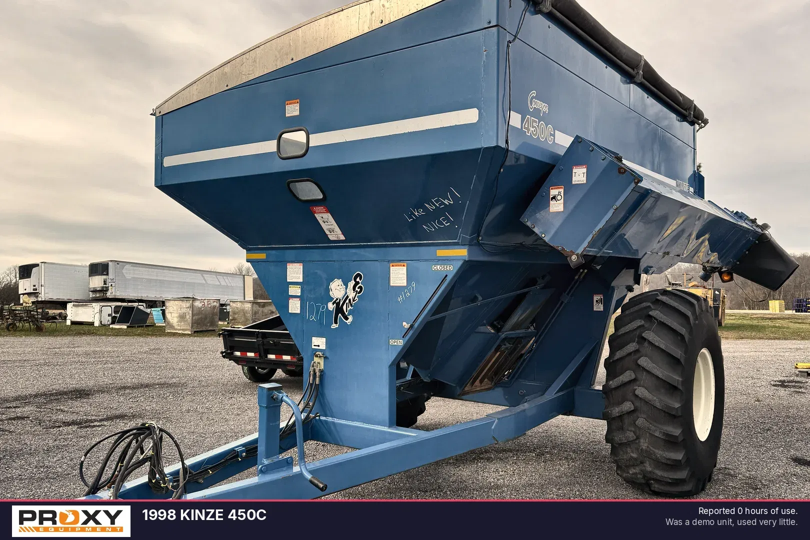 1998 Kinze 450C Equipment Image0