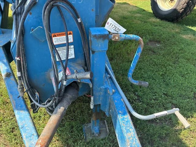 Image of Kinze 640 equipment image 4