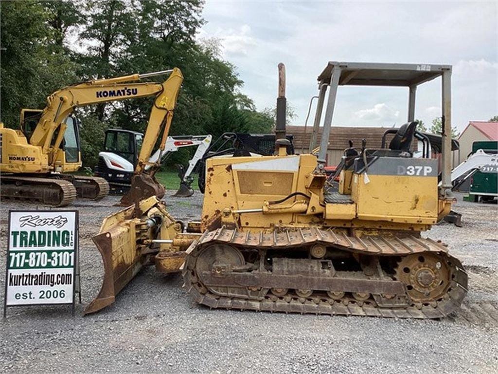 Main image Komatsu D37P