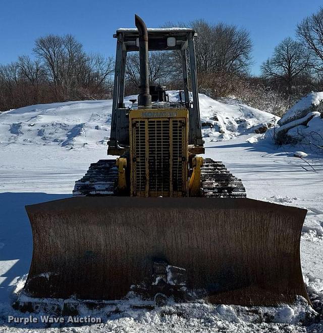 Image of Komatsu D38E equipment image 1