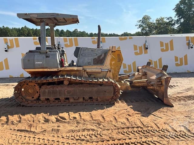 Image of Komatsu D41E-6 equipment image 3