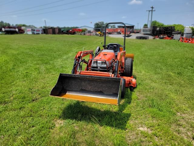 Image of Kubota B7300 equipment image 4