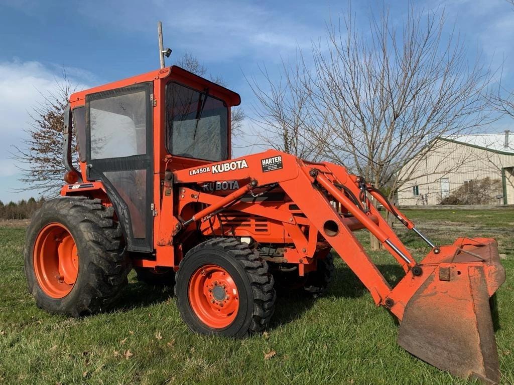 Main image Kubota L2950