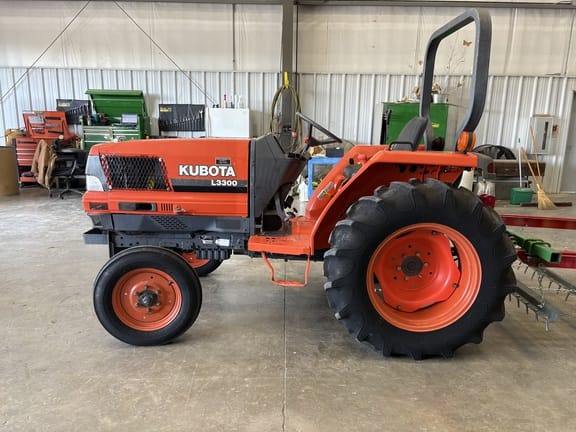 Main image Kubota L3300