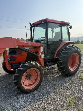 1998 Kubota M6800 Equipment Image0