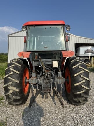 Image of Kubota M6800 equipment image 3