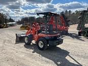 Thumbnail image Kubota R420 4