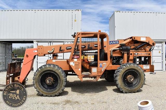 Image of Lull 644B-37 equipment image 3