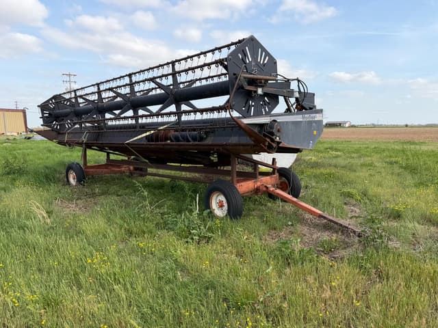 Image of MacDon 960 equipment image 1