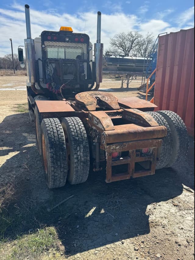 Image of Mack CH613 equipment image 2