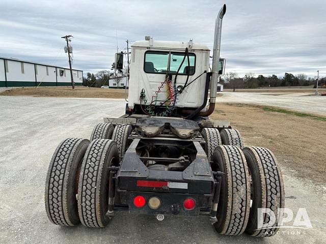 Image of Mack CH613 equipment image 3