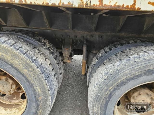 Image of Mack CH613 equipment image 4