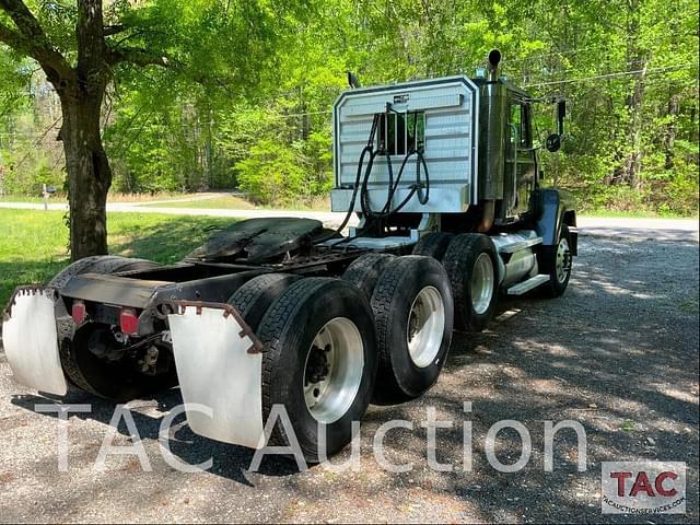 Image of Mack CH613 equipment image 4