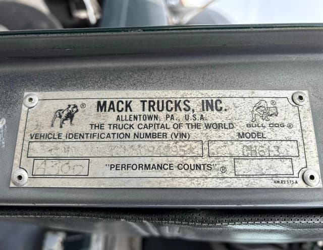 Image of Mack CH613 equipment image 2