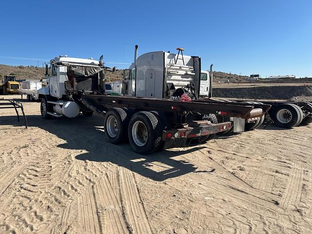 Image of Mack CH613 equipment image 3