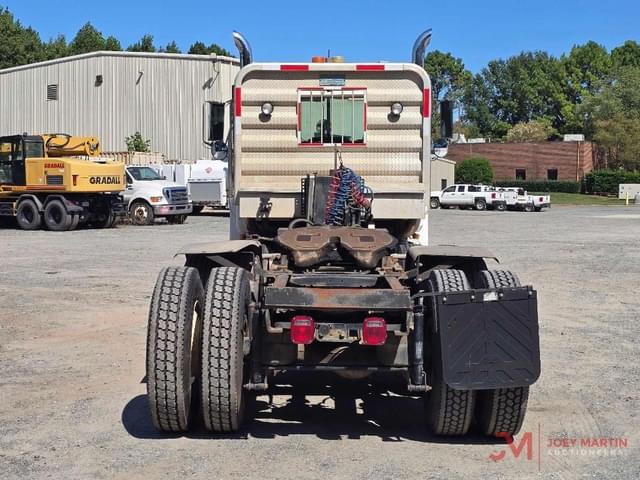 Image of Mack CH613 equipment image 3